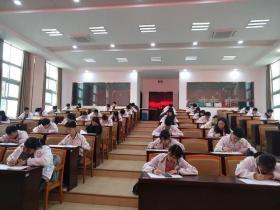 女生技校学什么最挣钱(学这4个专业,好就业、薪资高)