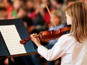 女孩子最建议学的乐器 (学什么特长最实用)