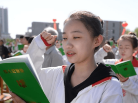 高三学生心理压力大怎么疏导(高三学生心理压力大怎么疏导方法)