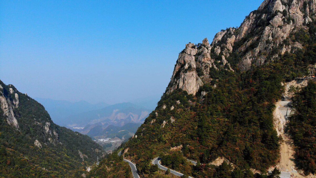 安徽自驾游最值得一去的地方（这2条自驾公路，江浙沪皖的人都喜欢去）