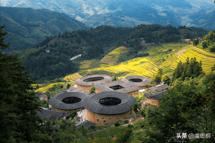 福建土楼在福建什么地方(土楼位于福建西南地区，是中国古建筑的一朵奇葩)