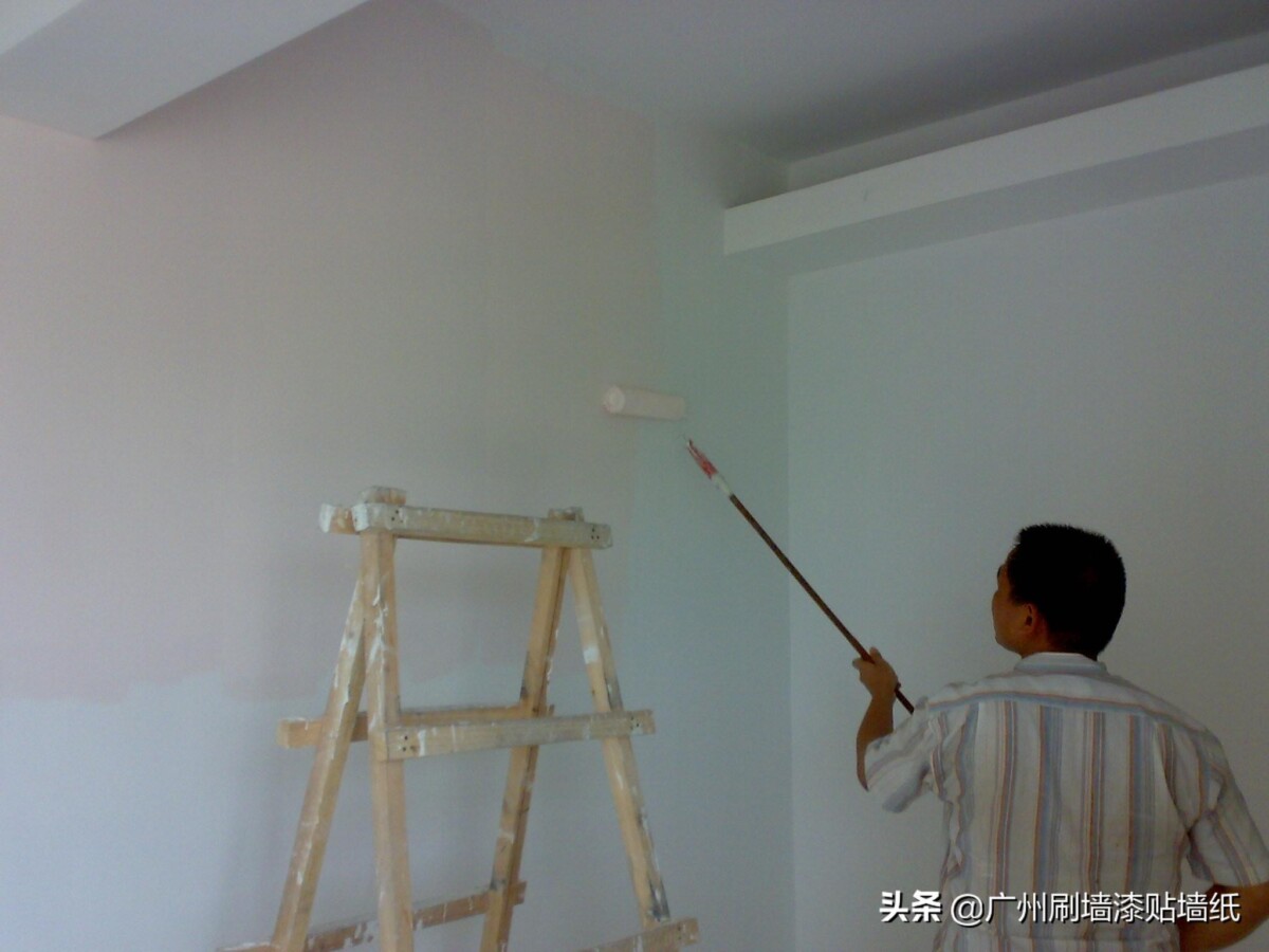 旧房子翻新墙面最简单的方法(没要求的墙面,不用打磨,直接刷漆)-李飞SEO